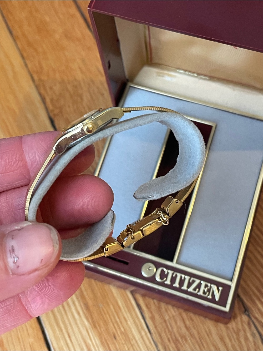 Citizen Gold Tone Ladies Watch - Picture 4 of 5
